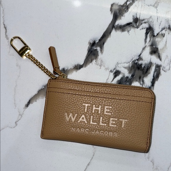 Accessories - Aunthentic Marc Jacobs camel the wallet Leather Wallet